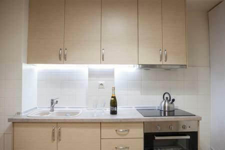 Modern Central Apartment Tesalonika Bagian luar foto
